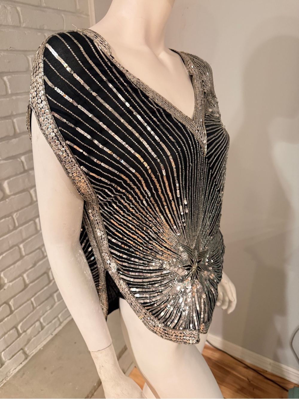 Frank Usher Art Deco Sequin Beaded Top Silver Sequin & Beads 100% Black Silk S - Picture 9 of 15
